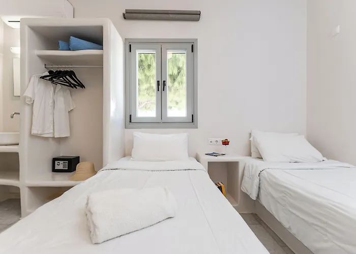 Golden Naxos Hotel 3*