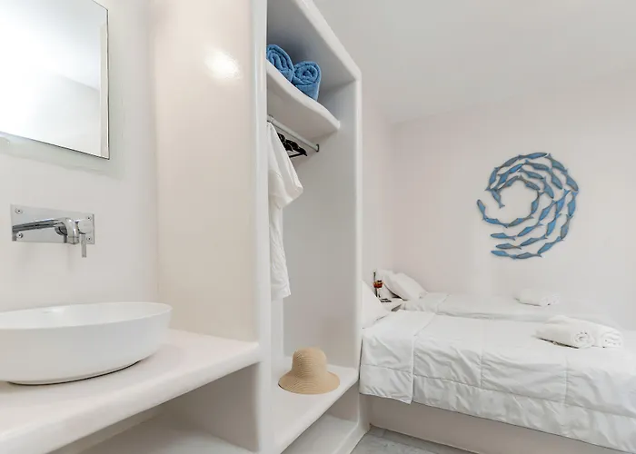 Golden Naxos Plaka (Naxos)